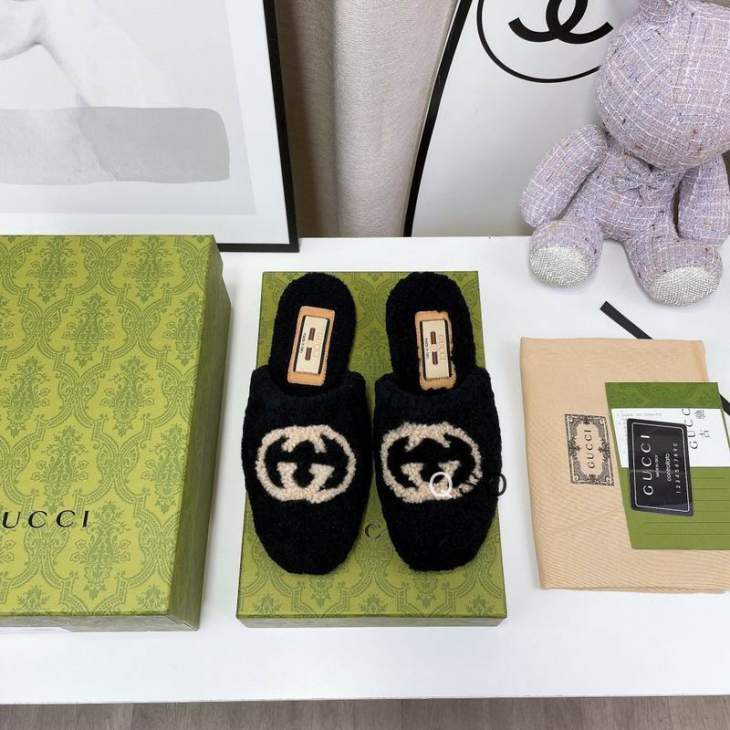Picture of Gucci Slippers _SKUGuccisz35-40SD01431925